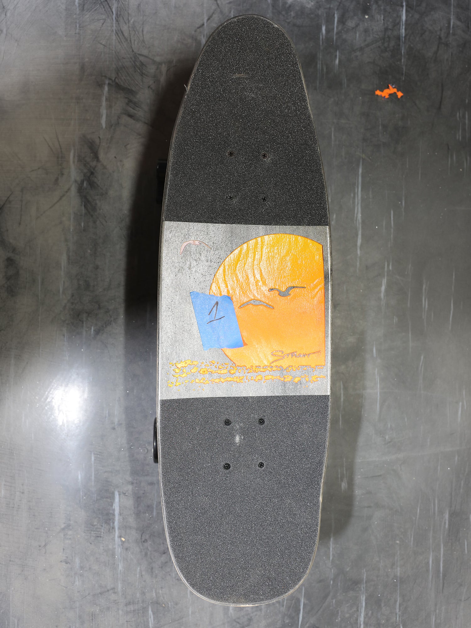 Golden Hora Grey Stain Split Grip Skateboard | Street Cruiser Complete